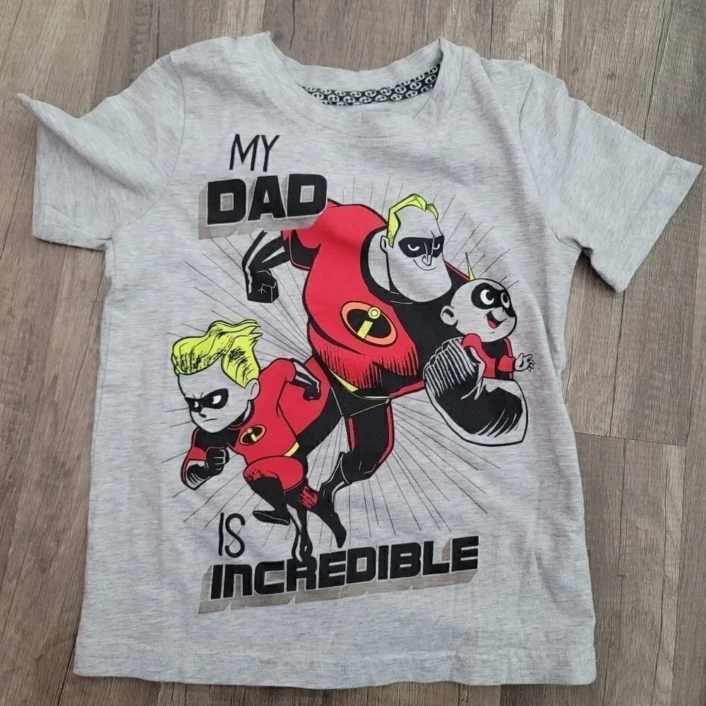 The incredibles graphic tee and knit shorts